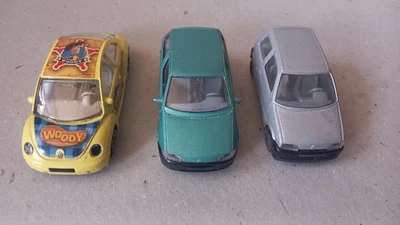 LOTTO MODELLI AUTO AUTOMOBILE BURAGO 1/43 USATE FIAT E WOLKSWAGEN MAGGIOLINO - Immagine 1 di 3