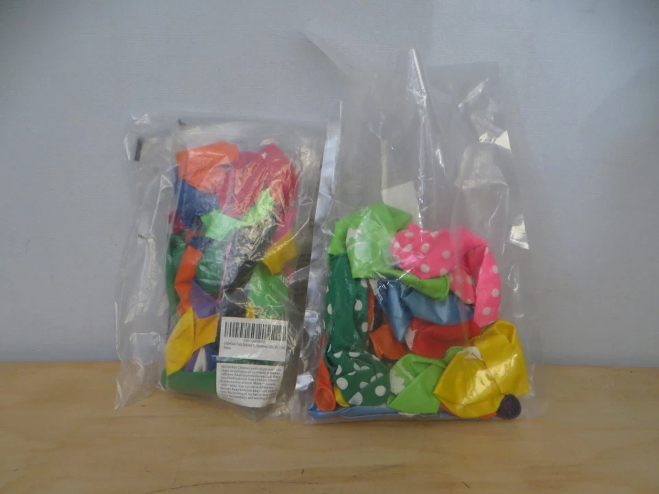 Job lot of Around 40  Multi Coloured Baloons - Image 1 of 1