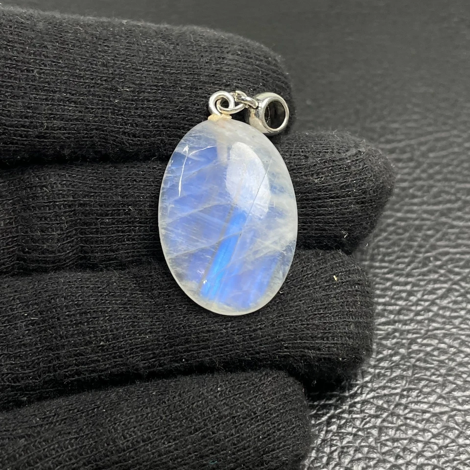Mondstein blau Cabochon Anhänger mit Ringschlaufe Nr. 4748 Reduziert - Bild 1 von 1
