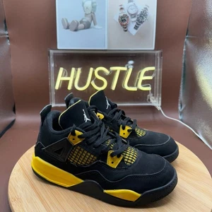 Jordan 4 Retro Thunder (2023) PS Gr. 2Y - Bild 1 von 11