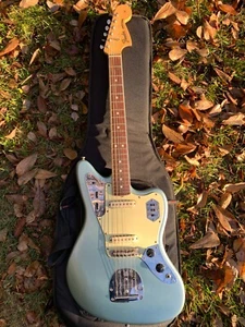 AVRI 62/AV 65 Fender Jaguar In Ice Blue Metallic. Great Cond. Trem arm included. - Picture 1 of 18