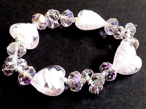 BRAZALETE DE PULSERA DE VIDRIO GRUESO Y CUENTAS DE ARTE ROSA CORAZÓN Y CLÚSTER - Imagen 1 de 8