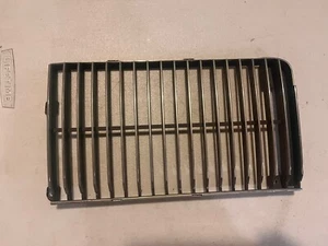1987-1988 Oldsmobile Cutlass Supreme Brougham Salon Euro Header Panel Grille RH - Picture 1 of 13