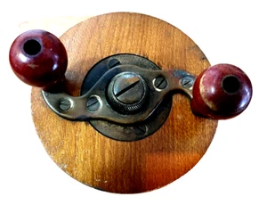 Vintage Holz Angelrolle - Bild 1 von 3