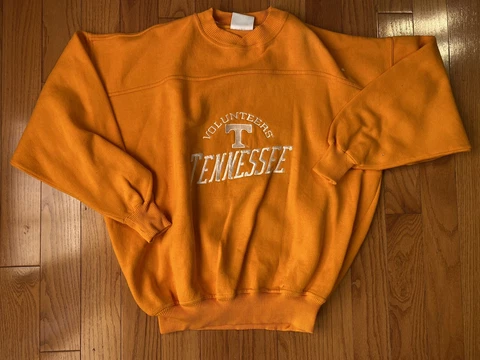 Vintage Tennessee Volunteers V Neck Sweatshirt Embroidered Size XL Cover