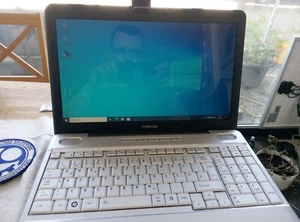 Laptop Toshiba L500 mit Windows 10 - Bild 1 von 7