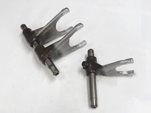 Horquillas de cambio de motor Yamaha V Star XVS 650 1998-2016 OEM 4TR-18513-00-00 - Imagen 1 de 19