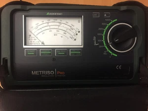 GOSSEN Isolationsmessgerät M550R METRISO PRO bis 1000V Ausstellungsstück - Bild 1 von 1