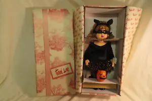 MUÑECA DE PLÁSTICO TERRI LEE HALLOWEEN 16" #320010 IOB CASI NUEVA EDICIÓN LIMITADA - Imagen 1 de 5