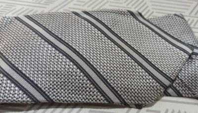 CAMERUCCI Cravatta 100% SETA MADE ITALY ABBIGLIAMENTO UOMO ELEGANTE - Immagine 1 di 4