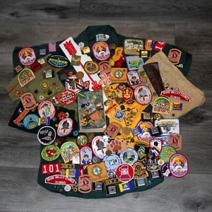 Boy Scout BSA Cubs Webelos Lote Parches Surtidos~Alfileres~Fajas~Insignias~Camisa + Más - Imagen 1 de 14