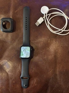 Apple Watch Series 6 - Picture 1 of 4