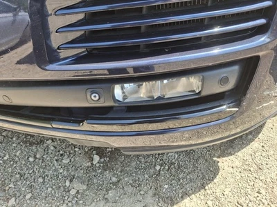 Luz de conducción usada se adapta a: Land Rover Range Rover 2014 montado en parachoques antiniebla Foto 1 de 4