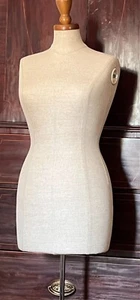 Schneiderpuppe Mannequin weiblich Leinenbezug mit Ständer - Bild 1 von 4