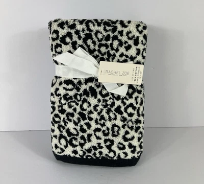 Toallas de mano Rachel Zoe blancas y negras con estampado de animales de guepardo 100 % algodón 2 piezas Foto 1 de 4