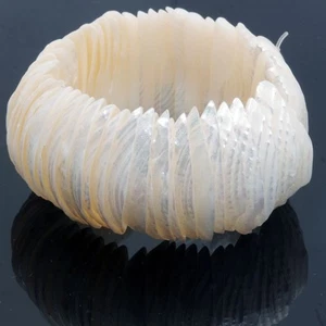 White & Brown Cone Natural Sea Shell Pearl Bracelet/Adjustable Wrist Band - Picture 1 of 4
