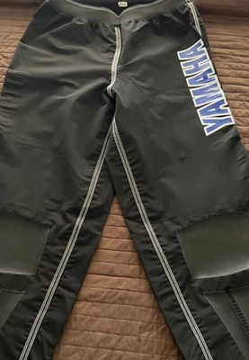 Pantalones de carreras de motocicletas Yamaha para hombre talla XL negros hechos en Canadá Foto 1 de 4