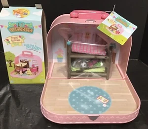 Li'l Woodzeez Pink Travel Suitcase Bunk Bed Play Set New no missing Pieces - Picture 1 of 9