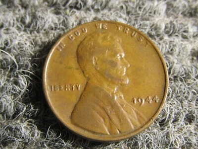 Rare 1944 Lincoln Wheat Penny No Mint Mark One Cent Coin Rim Error “L” Liberty - Image 1 of 3