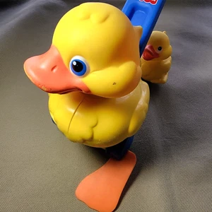 Vintage 1998 Walk 'n Waddle Duck w/ Baby Duckling Push Toy WHEELS NEED REPAIRED. - Picture 1 of 24