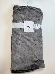 UGG Mammoth Throw Blanket Oversized 60”x70” Gray Tipped Faux Fur NEW WITH TAGS - Picture 1 of 5