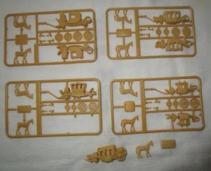 VTG RUBENSTEIN INTERNATIONAL MADE IN ENGLAND SNAP TOGETHER HORSE CARRIAGE TOYS - Picture 1 of 1