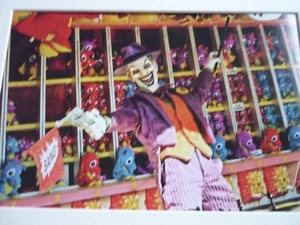 a4 Poster cult Reinvent Film Indie Ready frame JOKER RUNS A CARNIVAL STALL - Picture 1 of 1