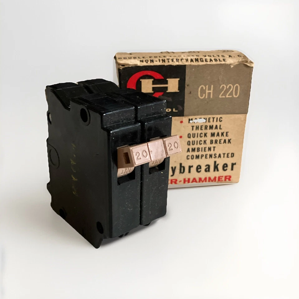 Eaton Cutler Hammer 20A 2P Circuit Breaker CH220 metal foot FULL NOTCH  - Image 1 of 4