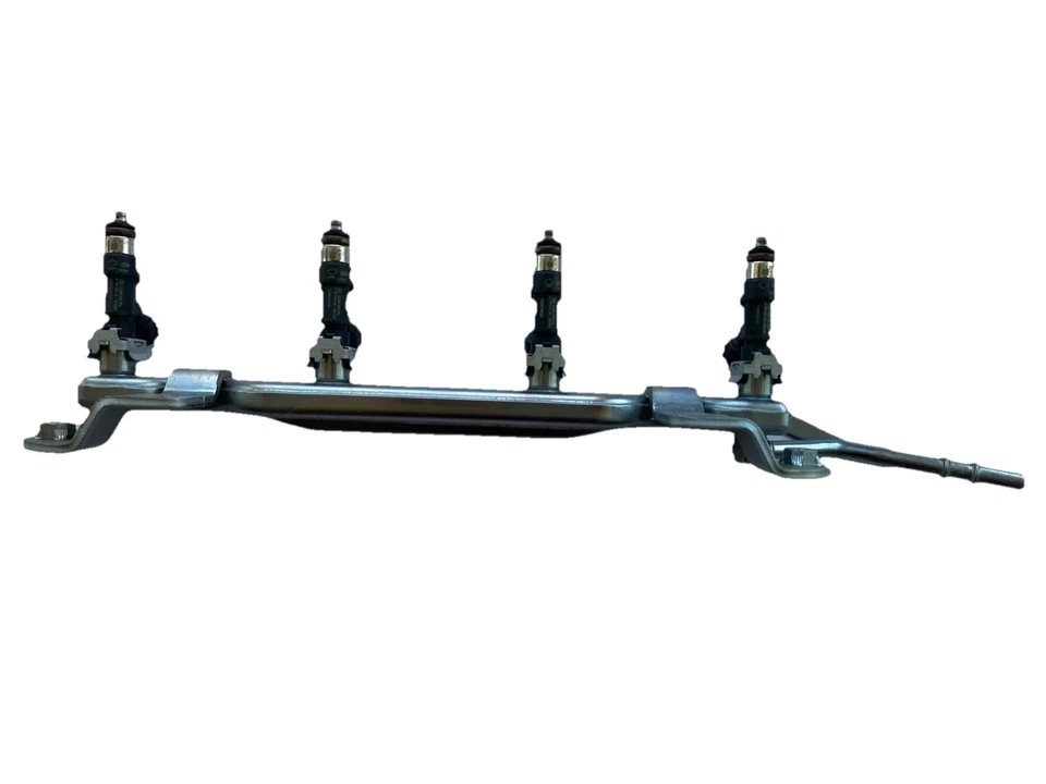 Oem Nissan 1.8l Fuel Injection Rail W Injectors NISSAN SENTRA 2013-2019 - Image 1 of 4