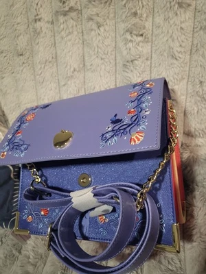Cartera Bandolera Loungefly Disney Princesa Blancanieves Brillante Foto 1 de 4