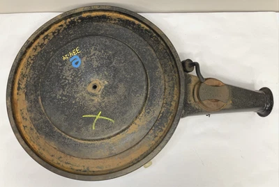 1982 Pontiac Bonneville Air Filter OEM 25040957 - Image 1 of 4