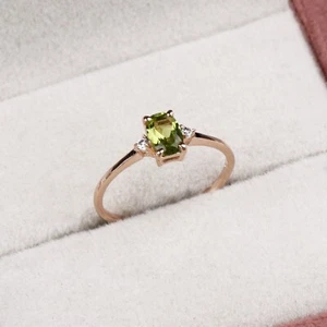 14k Rose Gold Plated Green Peridot & CZ Engagement Ring Handmade Jewelry Size 6 - Picture 1 of 6