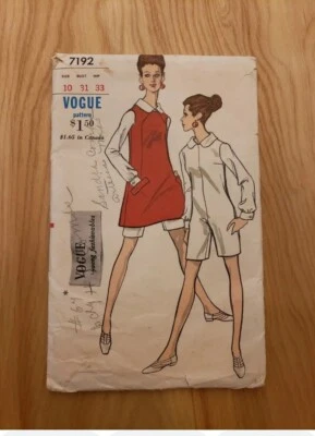 Vogue 7192 Vintage Romper Or Jumper Dress Sz 10 Young fashionables - Image 1 of 4