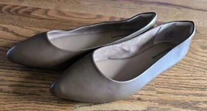 Amazon Essentials flache Slipper Kunstleder Damengröße 9,5 W braun  - Bild 1 von 8