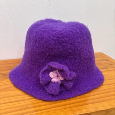 Hecho a mano Y2K Niñas Púrpura Rosa Lana Fieltro Cloche Sombrero 4-6 Años Acento Floral Foto 1 de 4