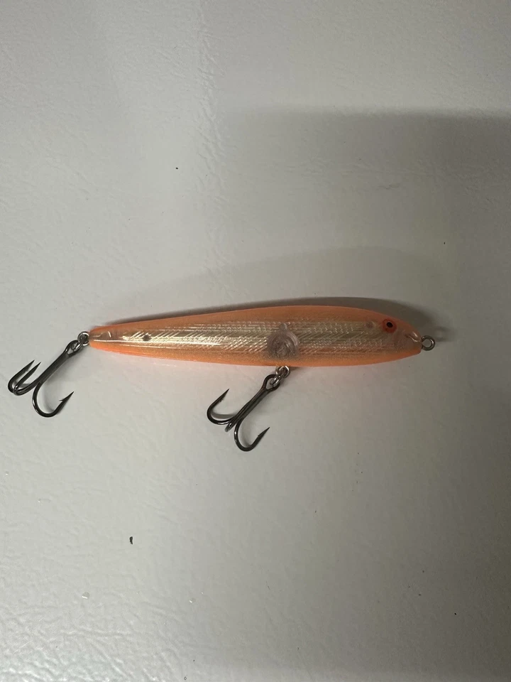 RARE Rebel Jumpin minnow 4.5” - Image 1 of 3