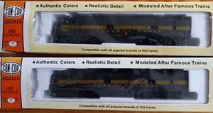Con Cor E7A Set PRR powered and dummy HO scale Brunswick Green 5 Stripe. - Picture 1 of 9