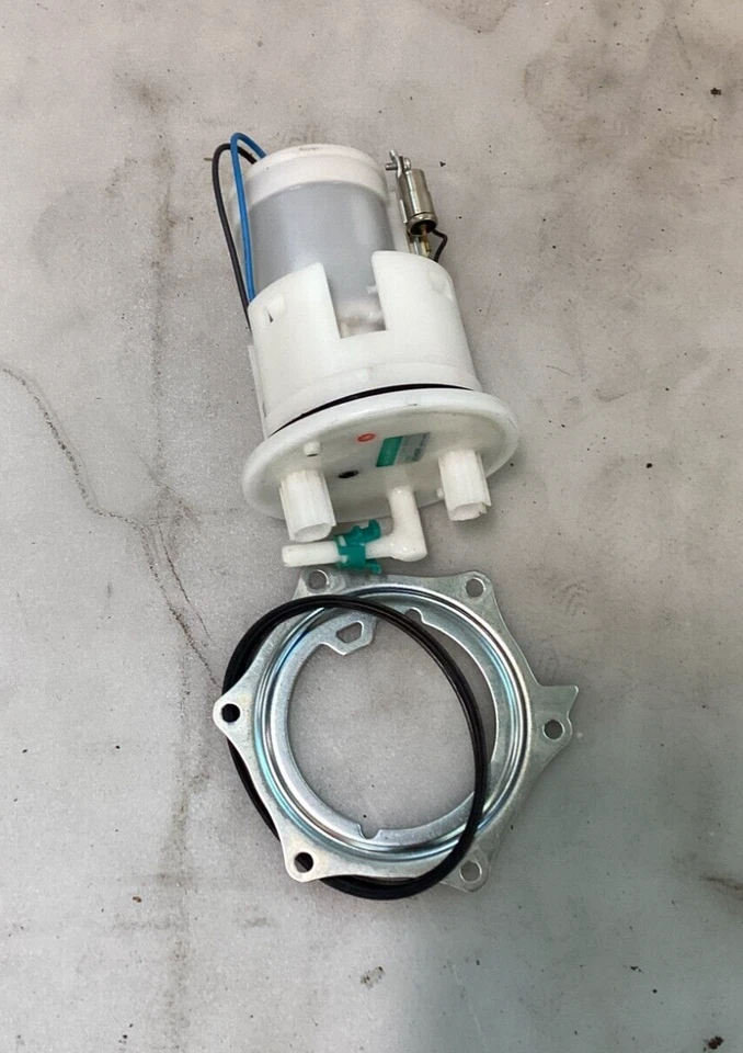 Unidad de envío de bomba de combustible gasolina 17-23 Honda CBR1000RR CBR 1000 RR SP SP2 fabricante de equipos originales Foto 1 de 1