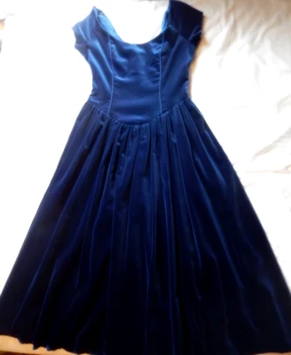 Laura Ashley UK-Made Short Sleeve Midnight Blue Velvet Dress USA size 10 - Image 1 of 4