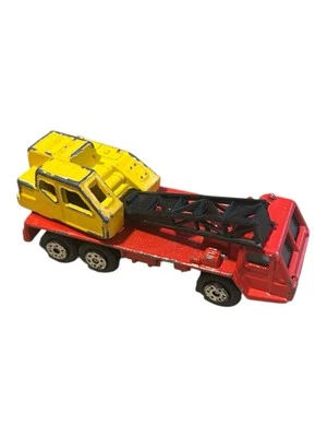 VINTAGE YATMING CONSTRUCTION CRANE TRUCK - Image 1 of 4