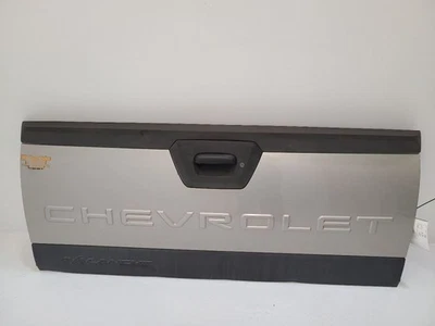 03-06 CHEVROLET AVALANCHE 1500 Trunk Hatch Tailgate Endgate Silver 88936995 - Image 1 of 4
