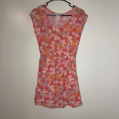 Vestido floral con bolsillos Mossimo para mujer talla mediana Foto 1 de 3