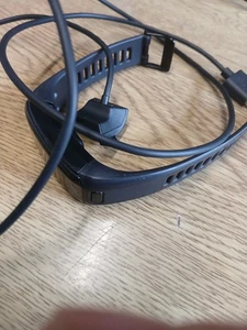 Garmin Vivosmart HR Fitness - Black *BAD BATTERY* - Picture 1 of 3