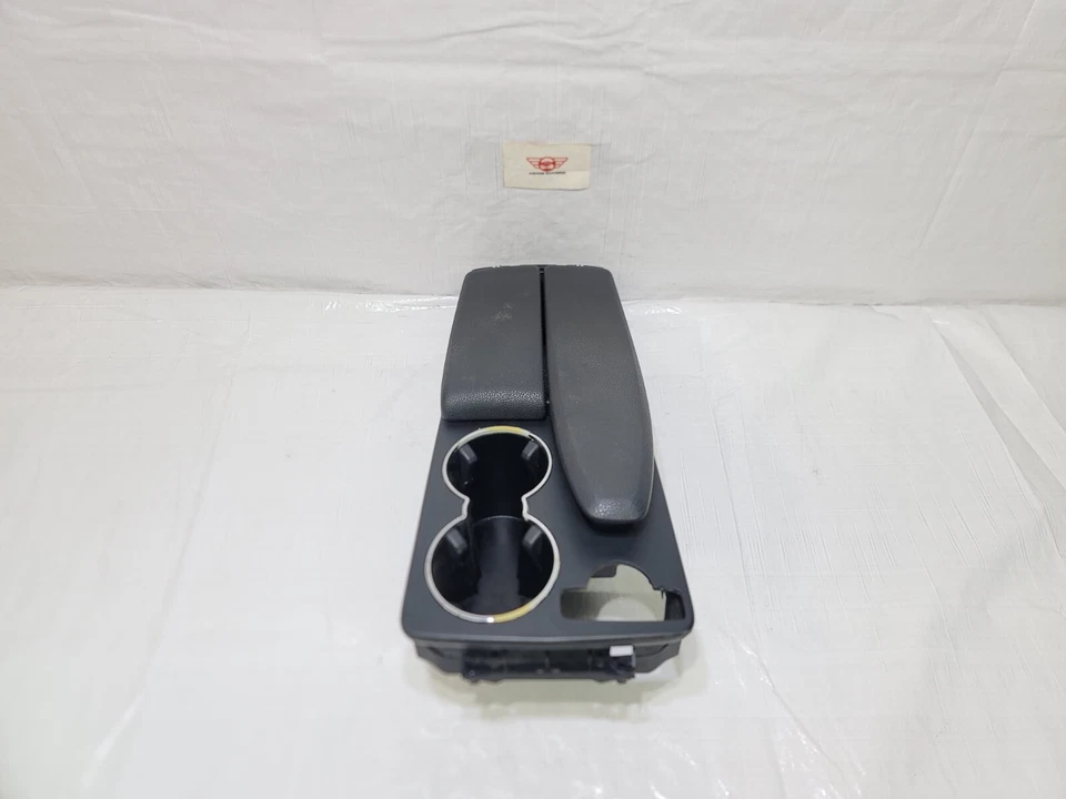 2008-2011 Mercedes-Benz W204 C250 C300 Center Console Armrest w/ Dual Cup Holder Foto 1 de 4