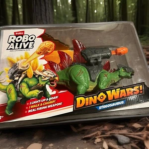 Robo Alive Dino Wars Stegasaurus Realistische Dinosaurier Bewegung Kampfrüstung - Neu - Bild 1 von 4