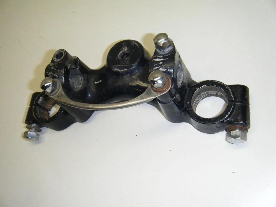 73 75 77 SUZUKI TS125 TC125 TS185 TS TC 185 125 MANILLAR HORQUILLA ABRAZADERA TRIPLE SUPERIOR Foto 1 de 1