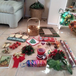 Christmas Decor Holiday Ornaments bundle Lot Of 31 Complete Items 1 Of A Kind - Picture 1 of 18