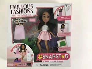 #SNAPSTAR FABULOUS FASHIONS - VITA's CHIC CLOTHING RACK by YULU (NEW IN BOX) - Picture 1 of 12