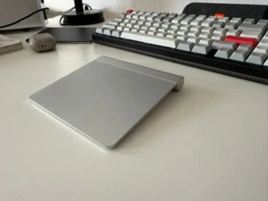 Apple Magic Trackpad A1339 in excellent condition, original box - Zdjęcie 1 z 8