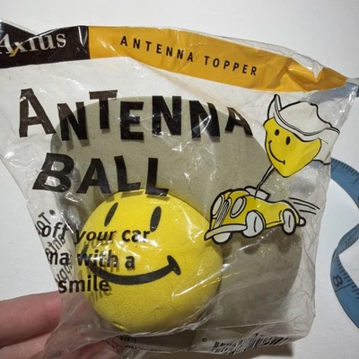 Smiley Face Cowboy Tan Hat Car, Truck, SUV Antenna Topper Auto Accessory (New) - Image 1 of 4